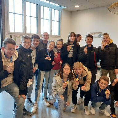 Que de champions! 
L'équipe 1 première et l'équipe 2 troisième!! BRAVO!!